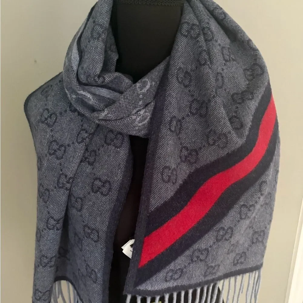✨GUCCI NWT NEW NIKKY Scarf - Picture 2 of 6